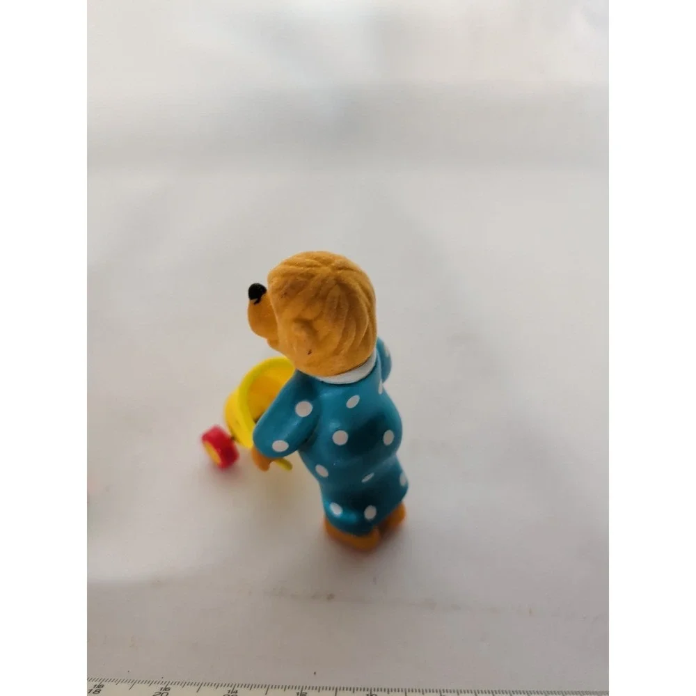 McDonalds 1987 Berenstain Bears Happy Meal, Complete Set of 4  -‎ Loose